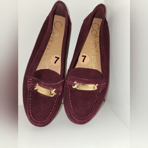 Preowned Calvin Klein size 7‎ loafers